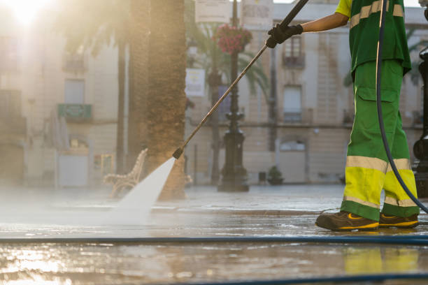 Best Gutter Cleaning  in August, CA